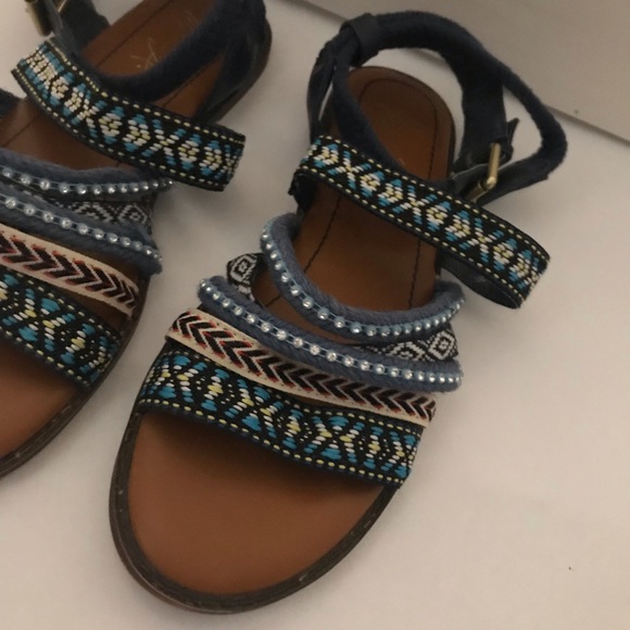 Mari A.Sandals - Picture 3 of 12